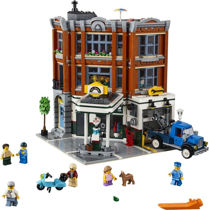 Corner Garage LEGO set